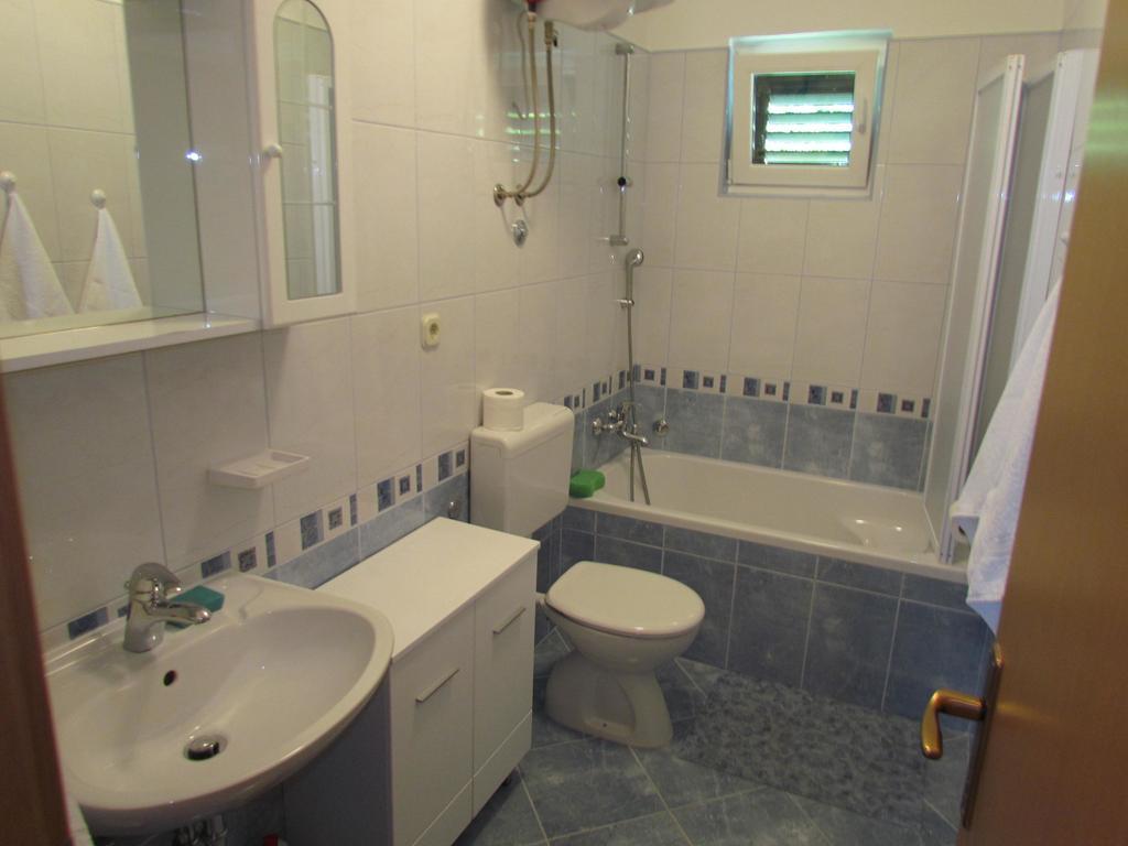 Casa Rosada Hotel Podgora Quarto foto