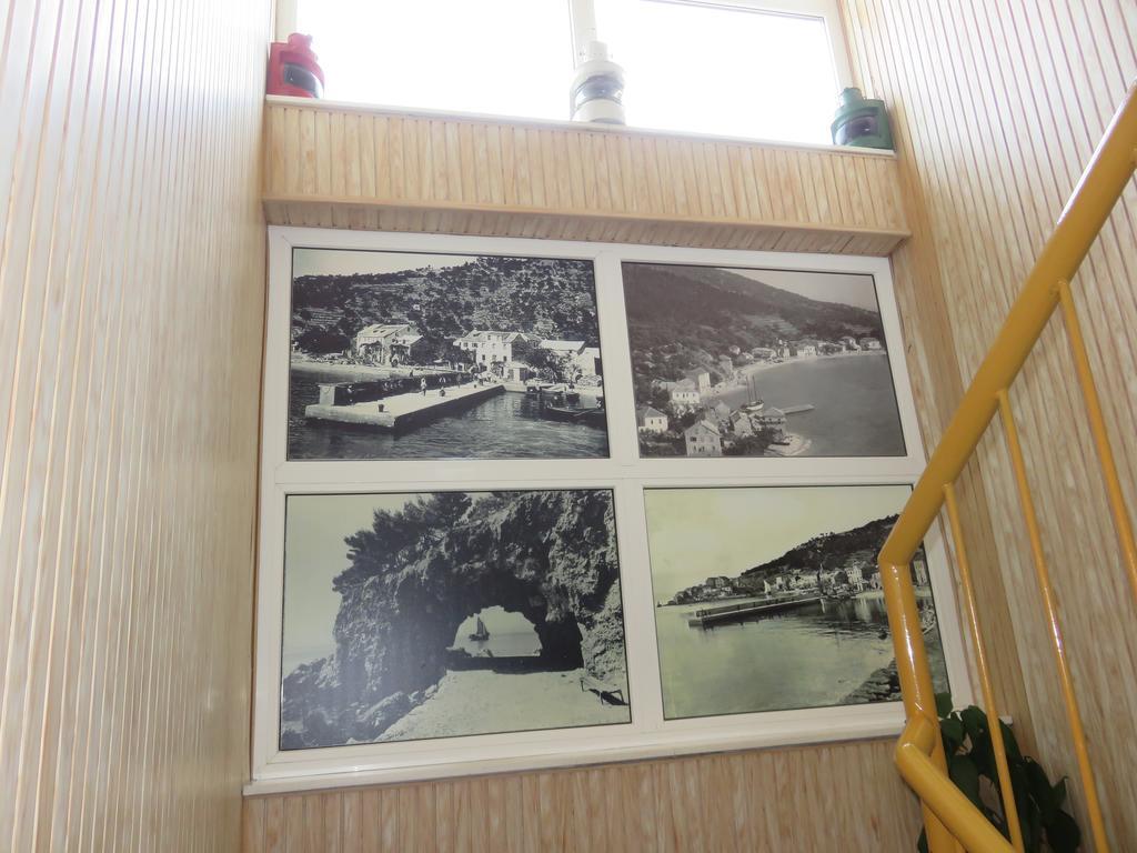 Casa Rosada Hotel Podgora Exterior foto
