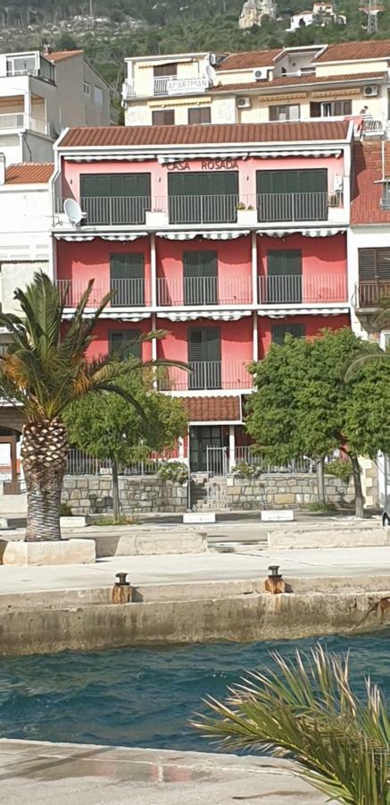 Casa Rosada Hotel Podgora Exterior foto